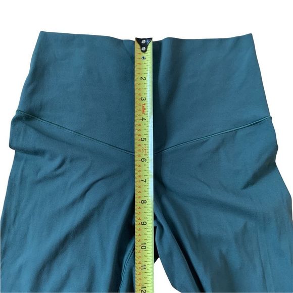 Green Aerie Cropped Leggings Size Medium - Picture 6 of 8